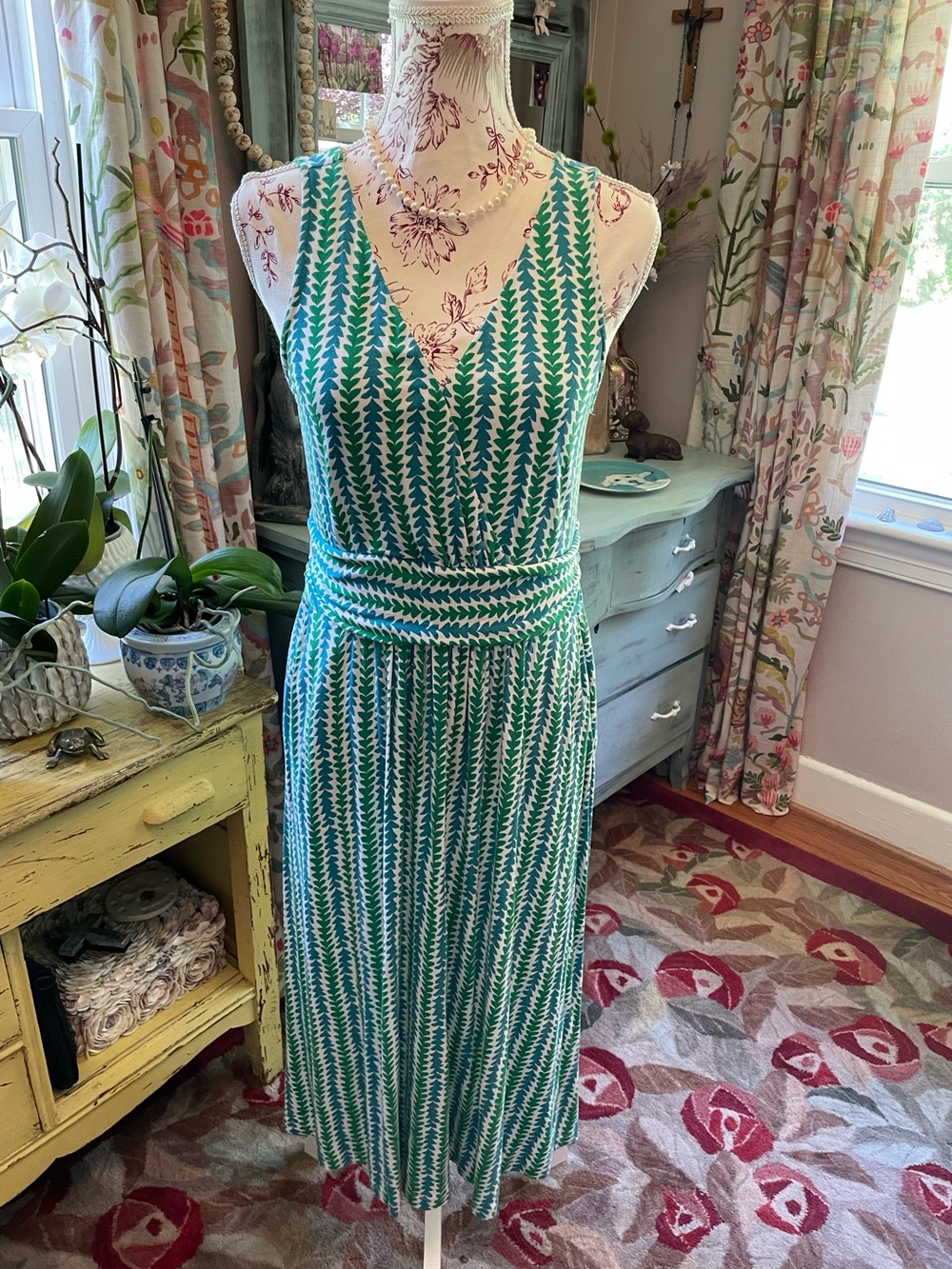 Boden Green and White V-Neck Sleeveless Women's Dress 10